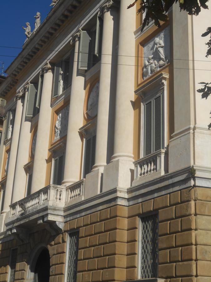 La Maison Des Artistes Bergamo Exteriör bild